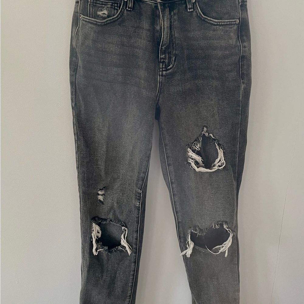 Pacsun size 25 Women's Black Distressed Mom Jeans 100% Cotton see pictures.